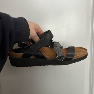 Naot Women’s 38 Krista Black Silver Strappy Wedge Sandals